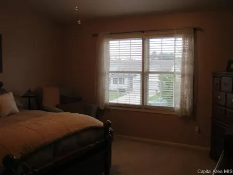 3720 Carney Blvd, Springfield, IL 62712 photo 16