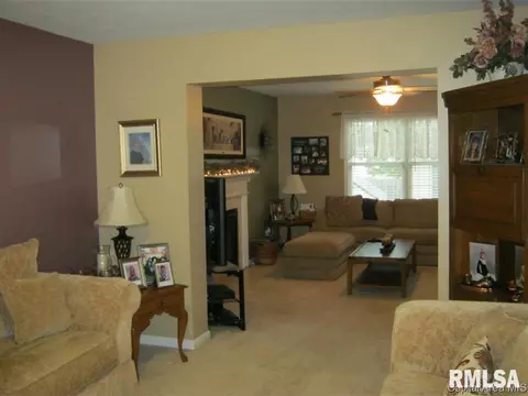 3720 Carney Blvd, Springfield, IL 62712 photo 9