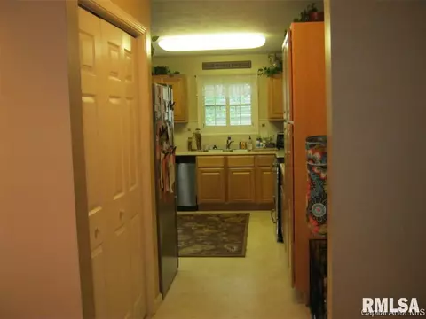 3720 Carney Blvd, Springfield, IL 62712 photo 11