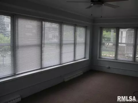1409 S 4th St, Springfield, IL 62703 photo 5