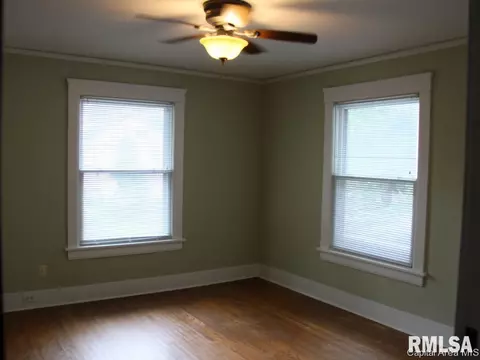 1409 S 4th St, Springfield, IL 62703 photo 11