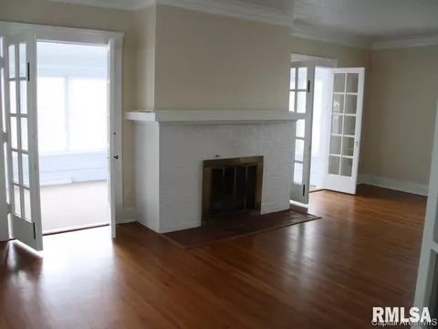 1409 S 4th St, Springfield, IL 62703 photo 4