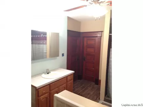 271 E 750 North Rd, Morrisonville, IL 62546 photo 6