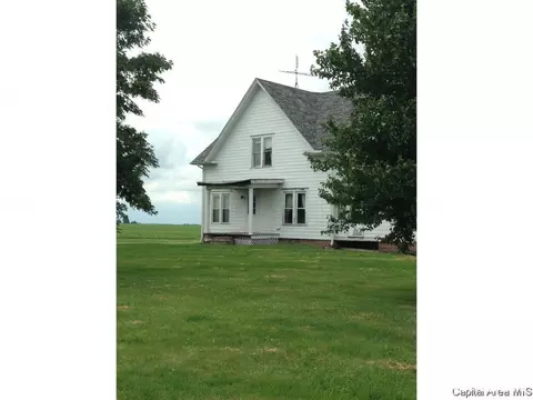 271 E 750 North Rd, Morrisonville, IL 62546 photo 1