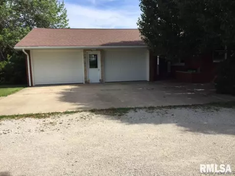 1301 E 600 N Rd, Owaneco, IL 62555 photo 4