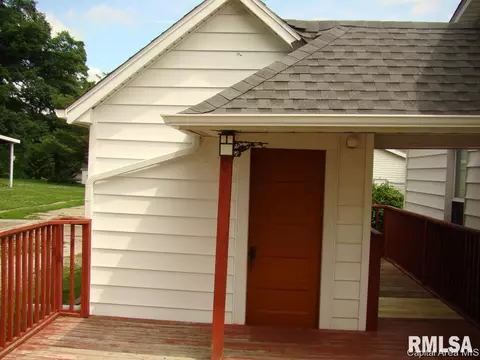 605 N 3rd St, Riverton, IL 62561 photo 17