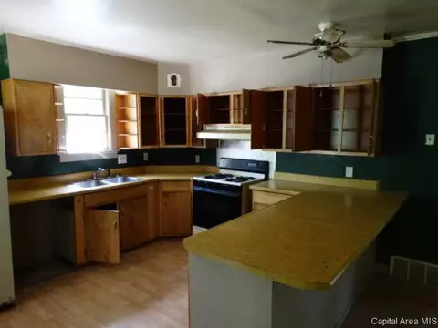 2007 E Converse, Springfield, IL 62702 photo 4