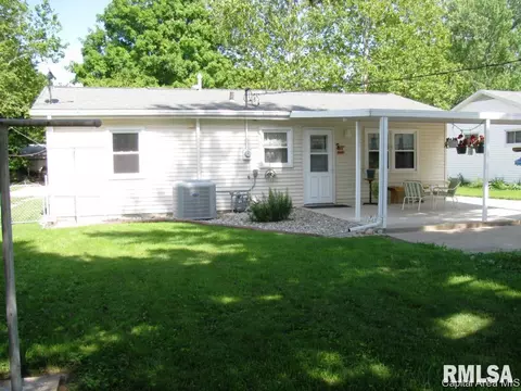 1721 N 23rd St, Springfield, IL 62702 photo 5