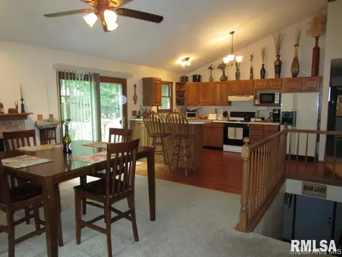 135 Sidener Ln, Springfield, IL 62707 photo 7