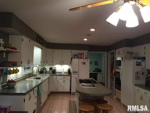 4010 Tozer Rd, Springfield, IL 62707 photo 3