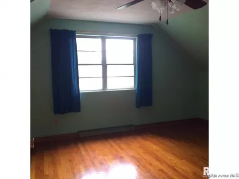 804 N Walnut St, Springfield, IL 62702 photo 17