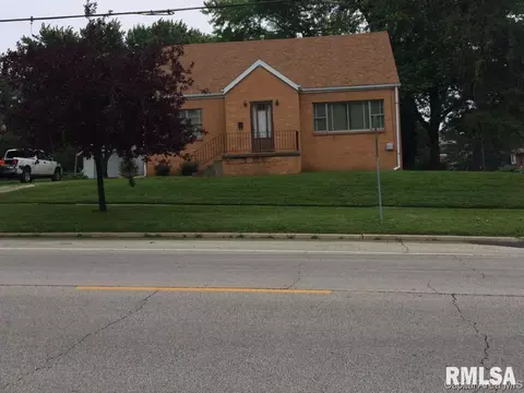 804 N Walnut St, Springfield, IL 62702 photo 1