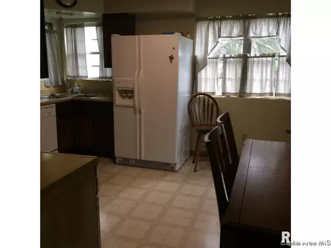 804 N Walnut St, Springfield, IL 62702 photo 5