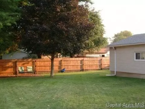 2904 Somerton Rd, Springfield, IL 62702 photo 15