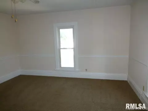 227 N Oak St, Bluffs, IL 62621 photo 7
