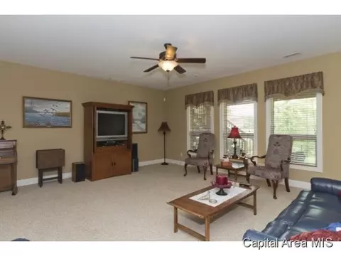 491 Overton, Springfield, IL 62711 photo 20