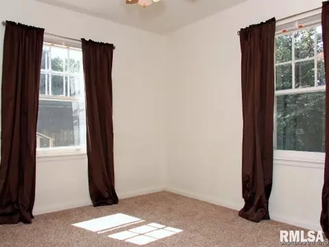 3237 S Palmer St, Springfield, IL 62703 photo 9