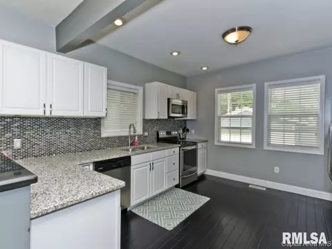1917 N 7th St, Springfield, IL 62702 photo 3