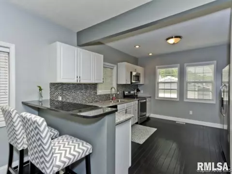 1917 N 7th St, Springfield, IL 62702 photo 6