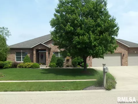 2000 Old Ivy Dr, Springfield, IL 62711 photo 1