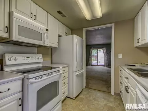 20 Country Pl, Springfield, IL 62703 photo 16