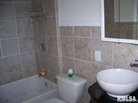 1224 E Stanford, Springfield, IL 62703 photo 4