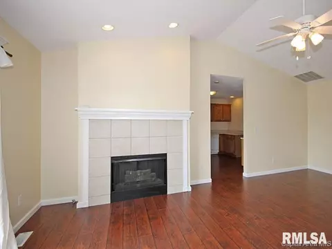 2810 Wordsworth Dr, Springfield, IL 62711 photo 4
