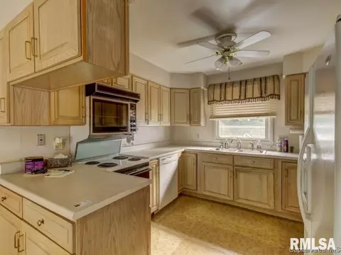 69 Interlacken Rd, Springfield, IL 62704 photo 17