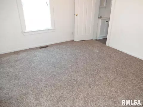 1737 S 2nd St, Springfield, IL 62704 photo 7