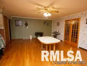 776 Shoe Fly Rd, Avon, IL 61415 photo 4