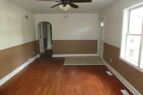 1700 Pickett St, Springfield, IL 62703 photo 2
