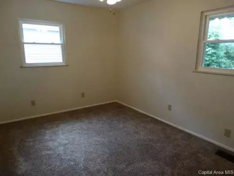 2501 Devonshire, Springfield, IL 62703 photo 4