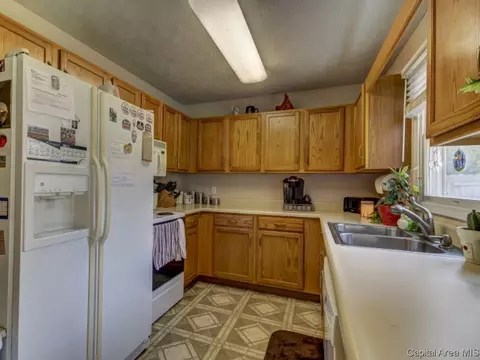 3704 Viking Blvd, Springfield, IL 62712 photo 7
