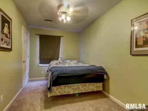 3704 Viking Blvd, Springfield, IL 62712 photo 17