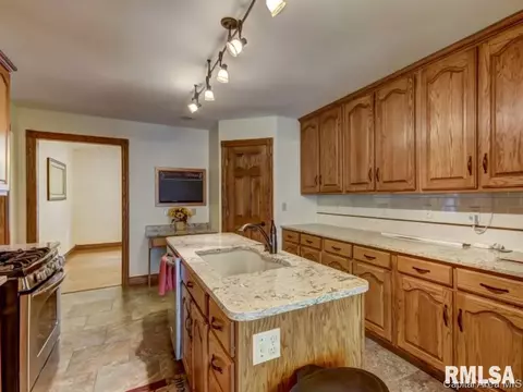 8125 Hunt Rd, Springfield, IL 62712 photo 8