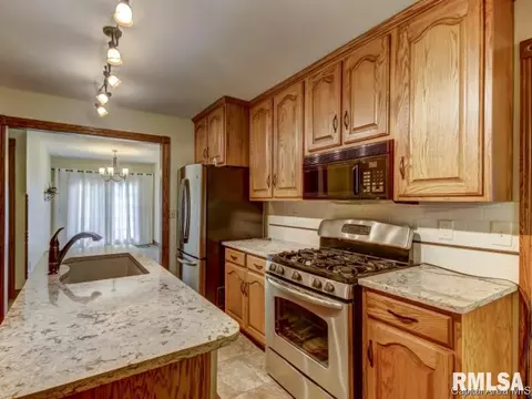 8125 Hunt Rd, Springfield, IL 62712 photo 7