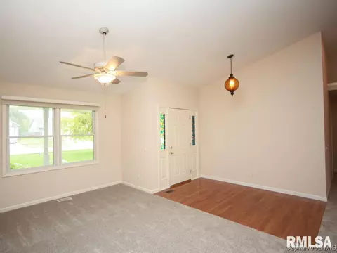 3904 Huxley, Springfield, IL 62711 photo 2