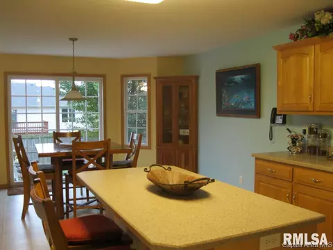 5012 Manhattan Dr, Springfield, IL 62711 photo 6