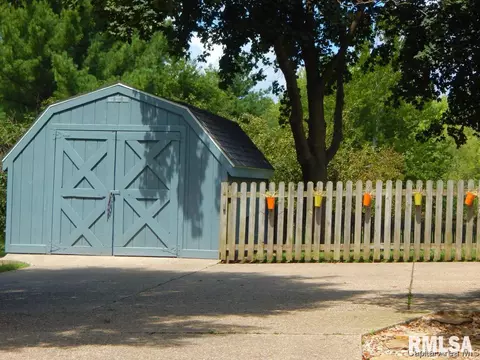 3921 W Bluffs Rd, Springfield, IL 62711 photo 27