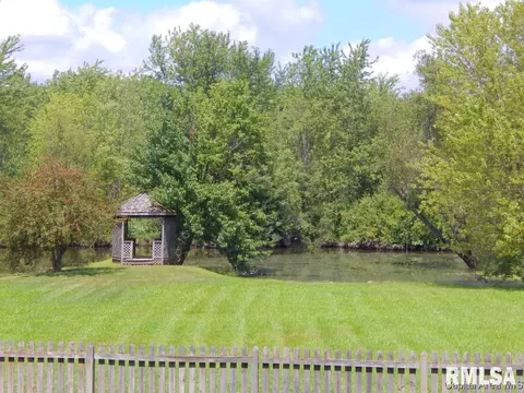 3921 W Bluffs Rd, Springfield, IL 62711 photo 20
