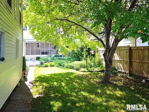 2016 N 20th St, Springfield, IL 62702 photo 5