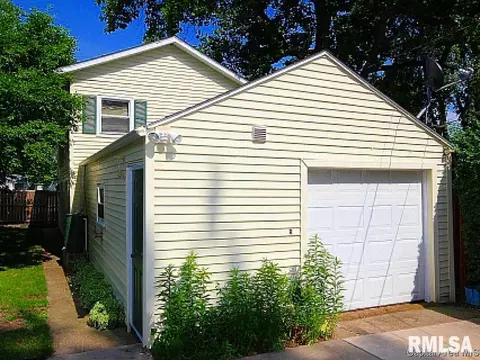 2016 N 20th St, Springfield, IL 62702 photo 3