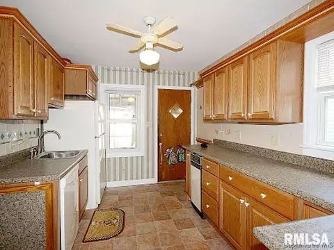 2016 N 20th St, Springfield, IL 62702 photo 8