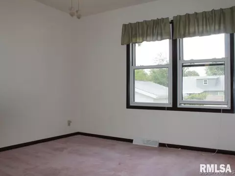 3004 Sherborn Rd, Springfield, IL 62702 photo 12