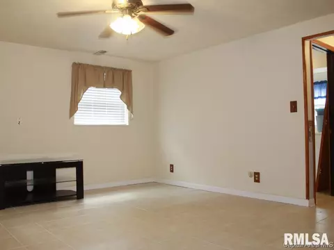 3004 Sherborn Rd, Springfield, IL 62702 photo 8