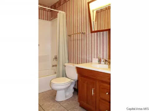 3004 Sherborn Rd, Springfield, IL 62702 photo 11