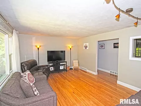 5 Ranger, Springfield, IL 62702 photo 2