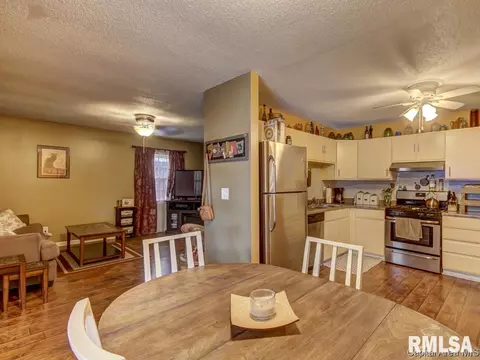 2514 Burton, Springfield, IL 62703 photo 15