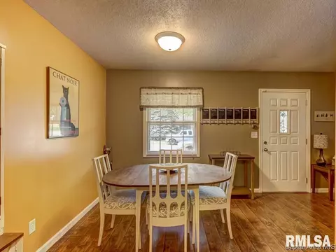 2514 Burton, Springfield, IL 62703 photo 9