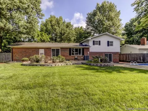 114 Seminole Drove, Springfield, IL 62704 photo 2
